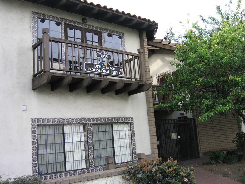1919 Grand Ave, San Diego, CA à louer - Photo de l’immeuble – Image 2 sur 8