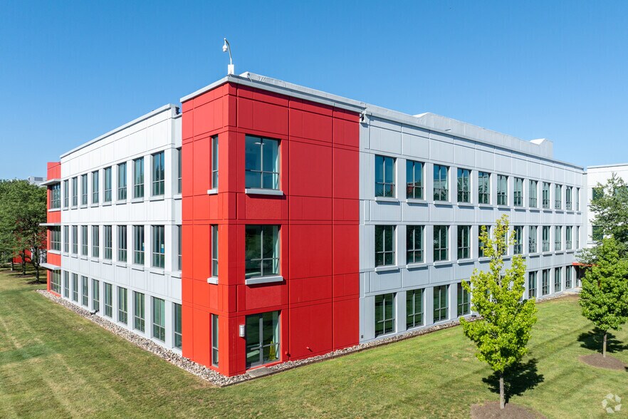 1684 S Broad St, Lansdale, PA à louer - Photo de l’immeuble – Image 2 sur 7
