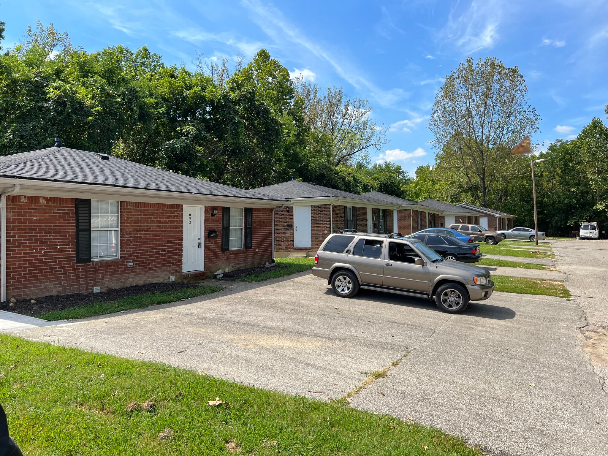 600-638 Francis Ave, Clarksville, IN à vendre Photo de l’immeuble– Image 1 sur 12