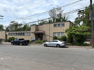 Plus de détails pour 168 Railroad Hill St, Waterbury, CT - Industriel/Logistique à vendre