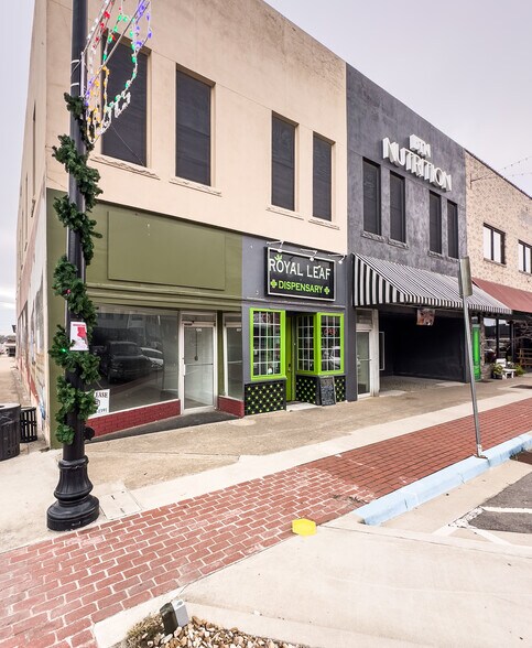126 E Choctaw Ave, Mcalester, OK à louer - Photo de l’immeuble – Image 2 sur 9