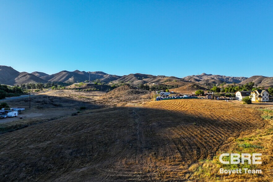 Lake Elsinore Acres, Lake Elsinore, CA à vendre - Aérien – Image 2 sur 19