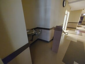 2828 N Clark St, Chicago, IL à louer Photo intérieure– Image 2 sur 24