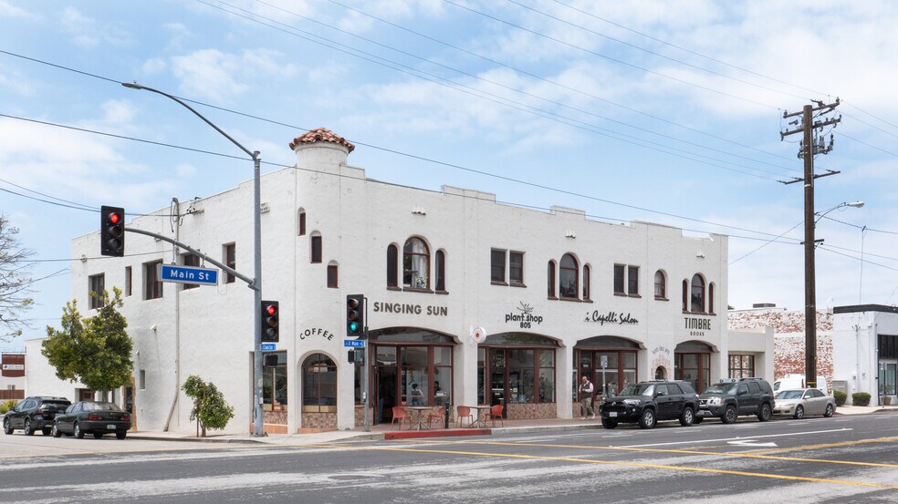 1900-1934 E Main St, Ventura, CA à louer - Photo de l’immeuble – Image 3 sur 6