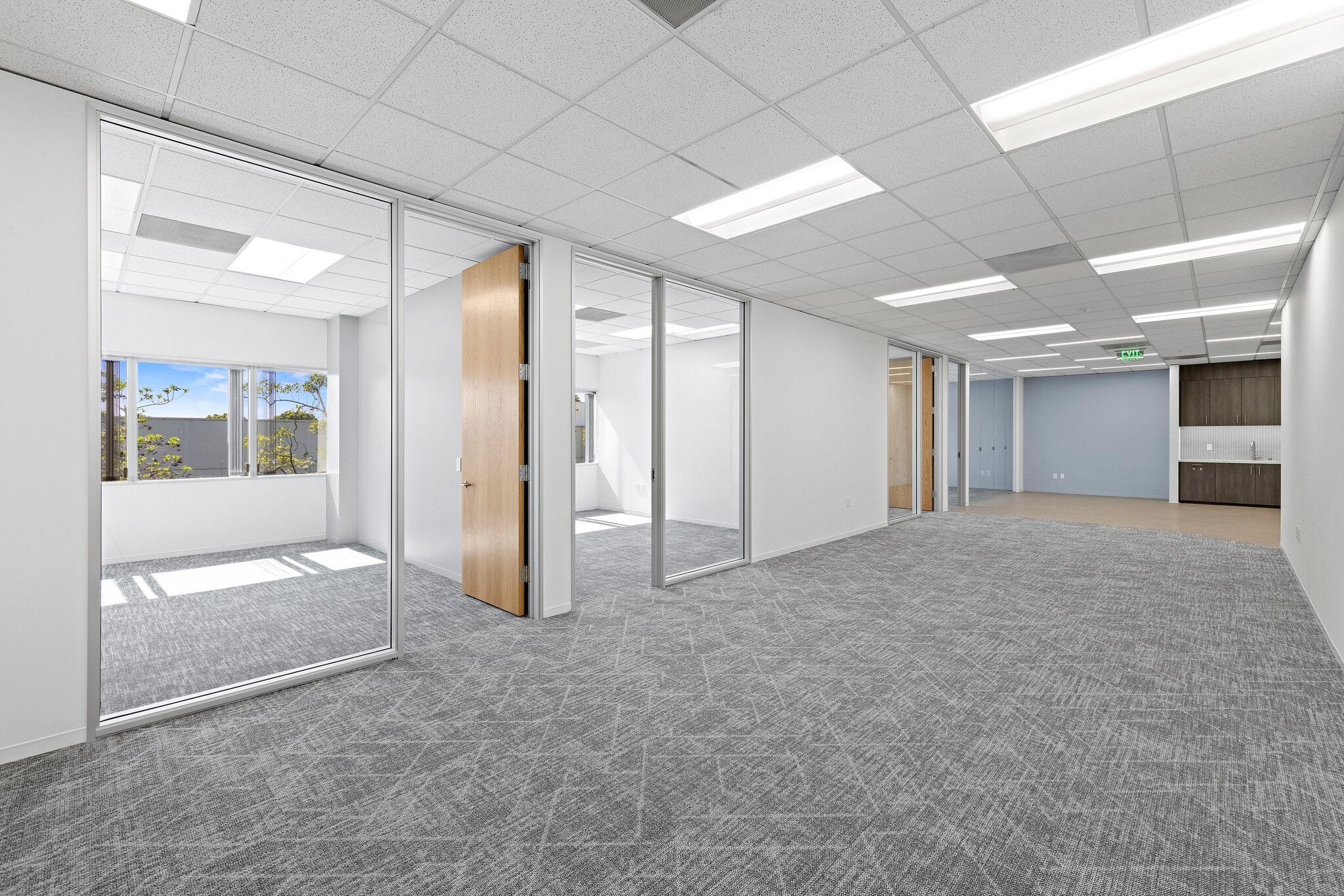 2 Executive Cir, Irvine, CA à louer Photo intérieure– Image 1 sur 11