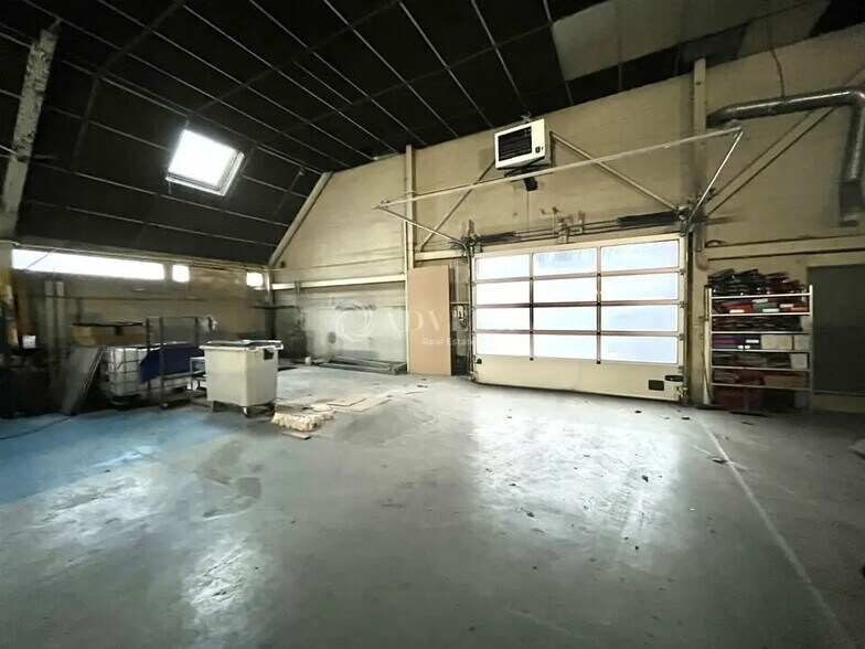 Bureau dans Avon à louer - Photo intérieure – Image 2 sur 3