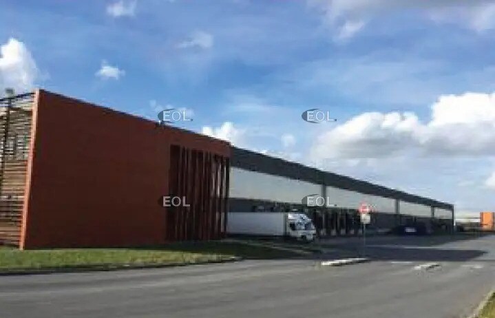 Industriel/Logistique dans Houplines à louer - Photo de l’immeuble – Image 2 sur 8