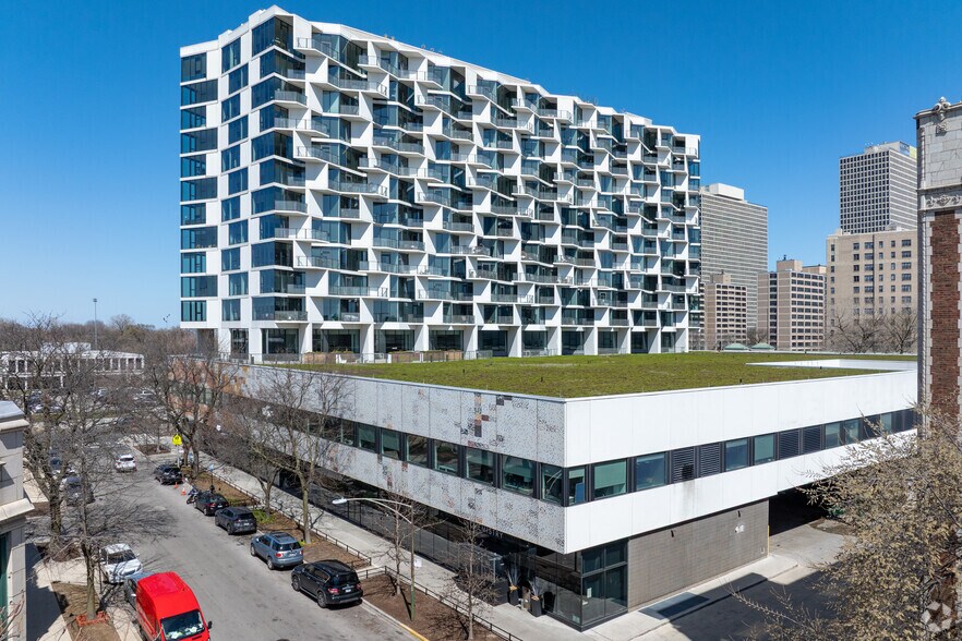 5113 S Harper Ave, Chicago, IL à louer - Photo de l’immeuble – Image 2 sur 28