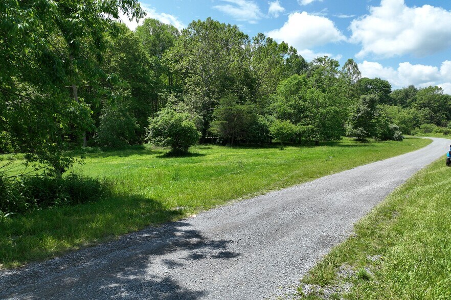 1 Wolf Creek Cv, Bland, VA à vendre - Photo de l’immeuble – Image 2 sur 4