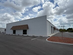 9224 130th Ave, Largo, FL à louer Photo intérieure– Image 2 sur 10