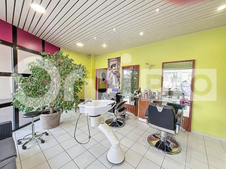 Local commercial dans Montluçon à vendre - Photo de l’immeuble – Image 1 sur 9