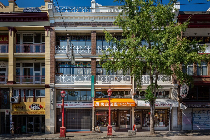 127-129 E Pender St, Vancouver, BC à louer - Photo de l’immeuble – Image 1 sur 1