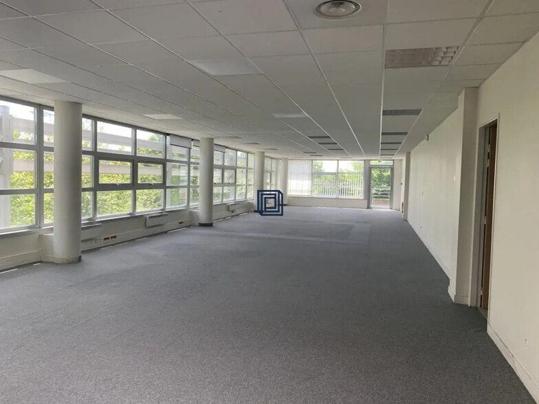 Industriel/Logistique dans Combs-la-Ville à louer - Photo intérieure – Image 3 sur 5