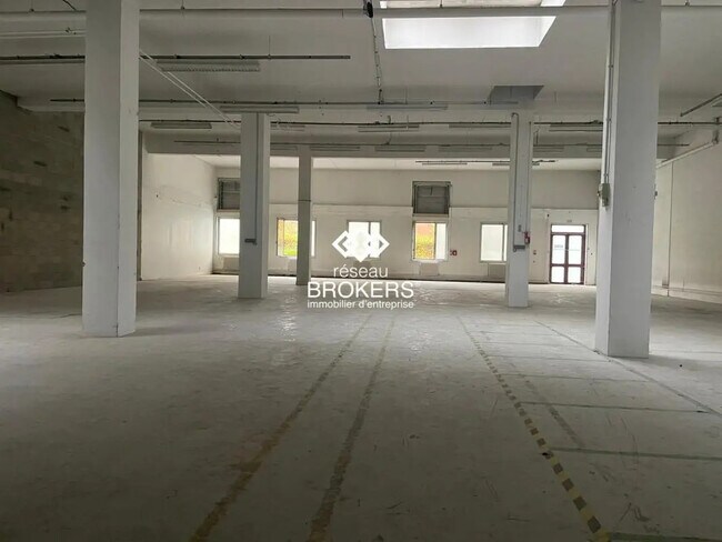 Plus de détails pour Industriel/Logistique à vendre