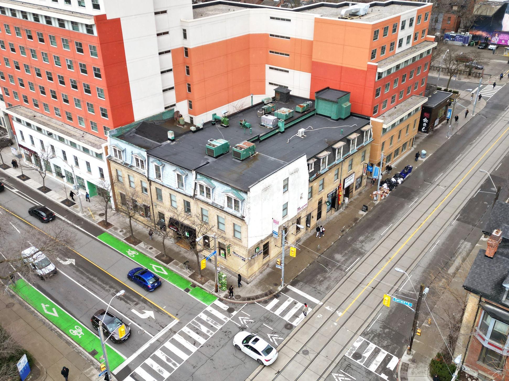 66 Gerrard St E, Toronto, ON à vendre Photo principale– Image 1 sur 25