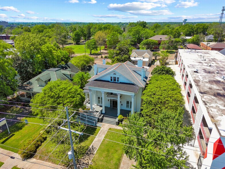 901 N State St, Jackson, MS à vendre - Photo de l’immeuble – Image 3 sur 29