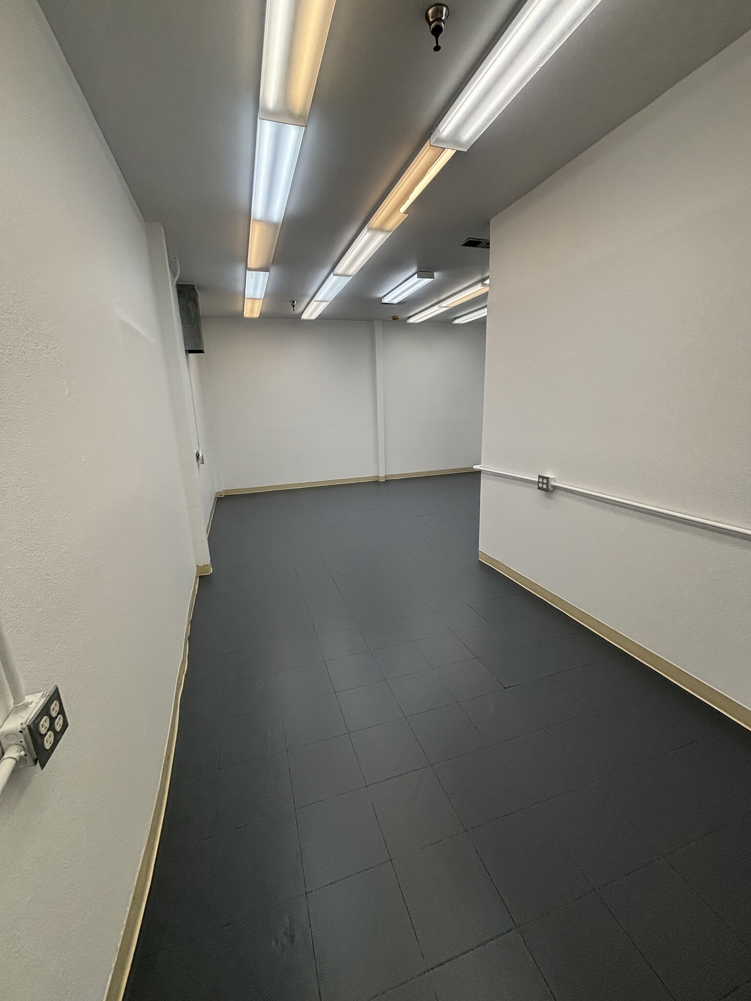 23520 Telo Ave, Torrance, CA à louer Photo intérieure– Image 1 sur 11