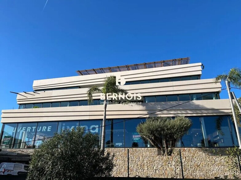 Bureau dans La Seyne-sur-Mer à louer - Photo de l’immeuble – Image 1 sur 33