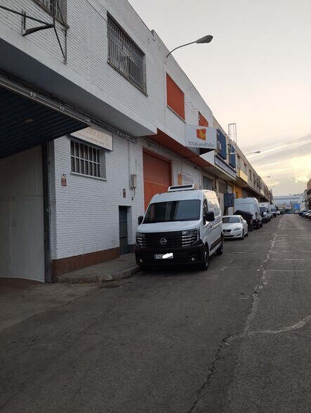 Calle Impresores, 33, Getafe, Madrid à vendre - Photo de l’immeuble – Image 2 sur 8