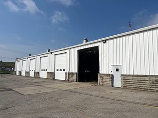 Plus de détails pour 2375 E Oakton St, Arlington Heights, IL - Industriel/Logistique à louer