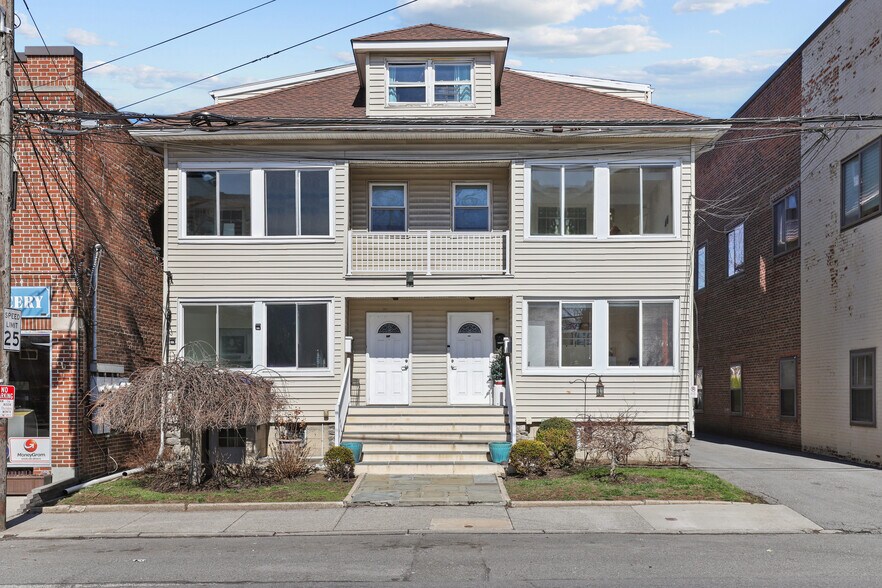 638-640 Halstead Ave, Mamaroneck, NY à vendre - Photo principale – Image 1 sur 24