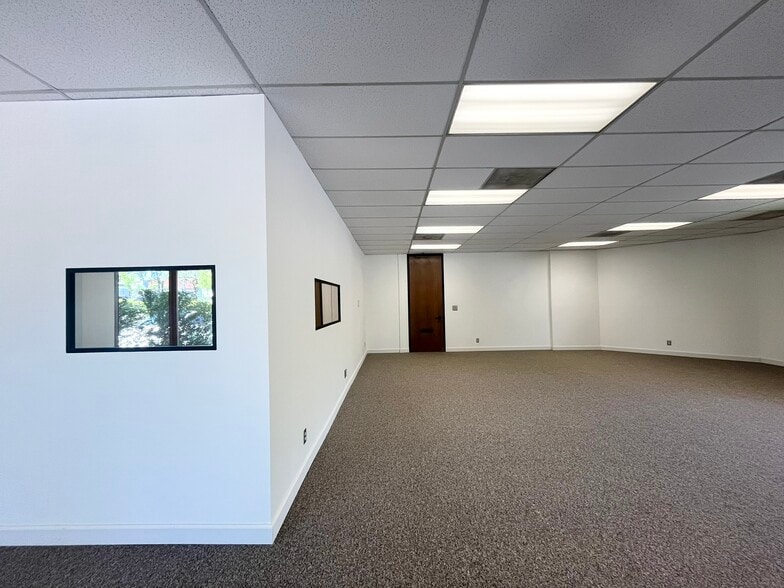 7840-7844 Madison Ave, Fair Oaks, CA à louer - Photo intérieure – Image 3 sur 26