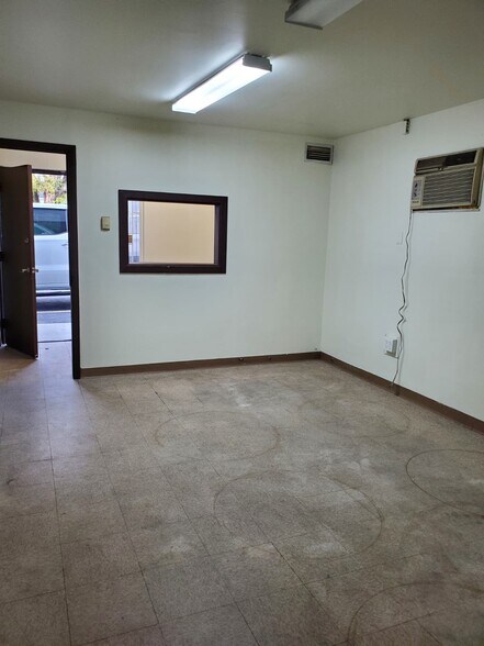 2640-2666 W 79th St, Hialeah, FL à louer - Photo intérieure – Image 2 sur 12