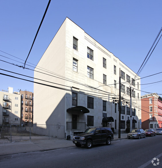 328-330 Grand St, Hoboken, NJ à louer - Photo de l’immeuble – Image 2 sur 2