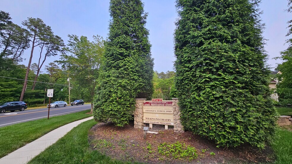 135 Jackson Rd, Medford, NJ à louer - Photo de l’immeuble – Image 2 sur 12