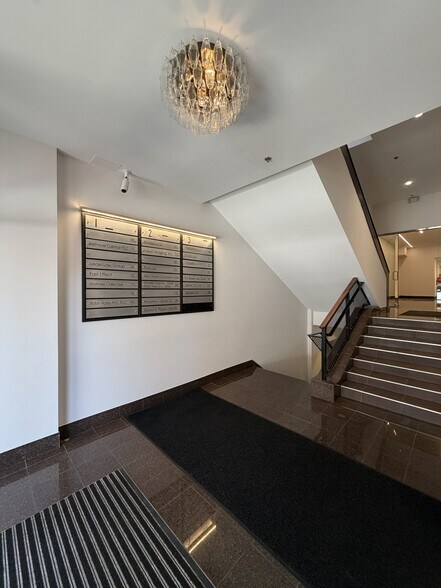 333 W 7th St, Royal Oak, MI à louer - Photo intérieure – Image 2 sur 11