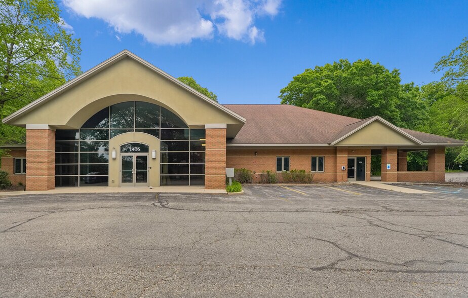 1416 44th St SW, Wyoming, MI à vendre - Photo de l’immeuble – Image 2 sur 61