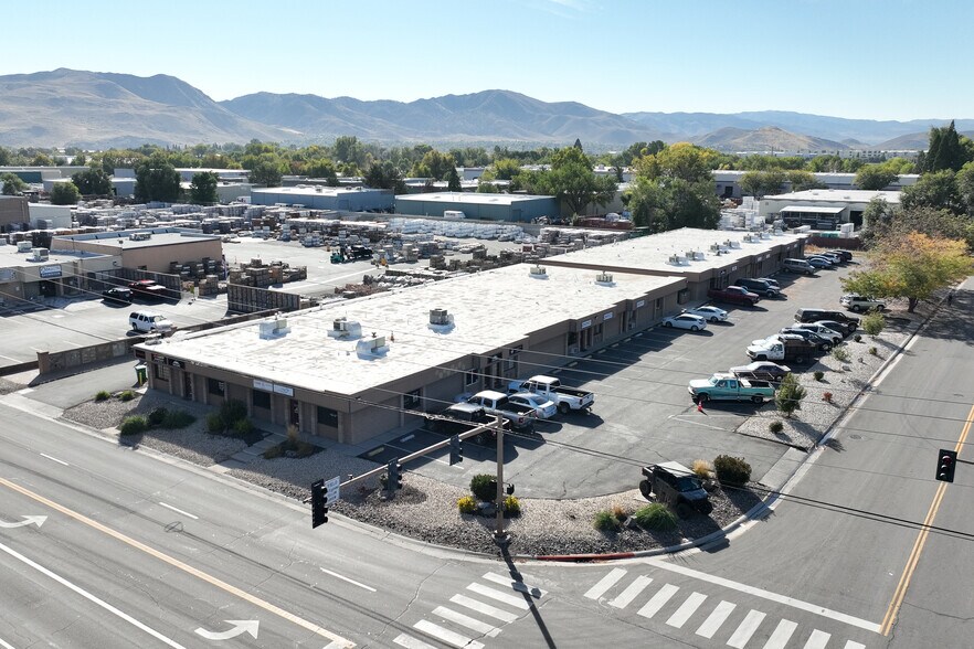 1550-1574 Linda Way, Sparks, NV à louer - Photo de l’immeuble – Image 3 sur 3