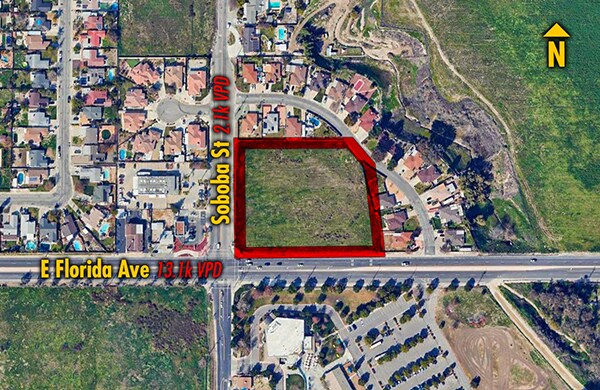 4900 Florida Ave, Hemet, CA à vendre - Photo principale – Image 1 sur 2