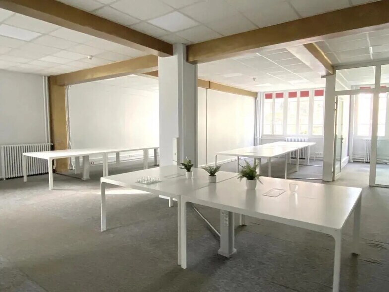 Bureau dans Paris à louer - Photo de l’immeuble – Image 2 sur 7