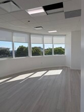 500 N Dixie Hwy, Hallandale Beach, FL à louer Photo intérieure– Image 2 sur 3