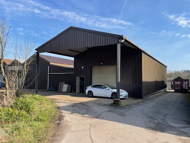 Parrock Ln, Hartfield à louer - Photo de l’immeuble – Image 2 sur 2