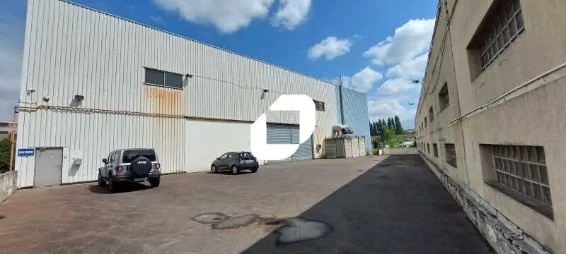 Local d’activités dans Saint-Denis à louer - Photo de l’immeuble – Image 2 sur 5