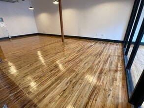 456 Johnson Ave, Brooklyn, NY à louer Photo intérieure– Image 2 sur 5