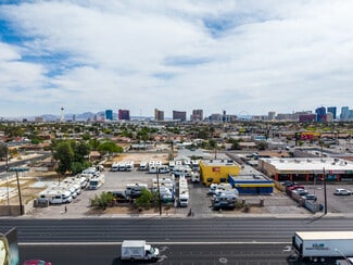 Plus de détails pour 3430 S Decatur Blvd, Las Vegas, NV - Industriel/Logistique à louer