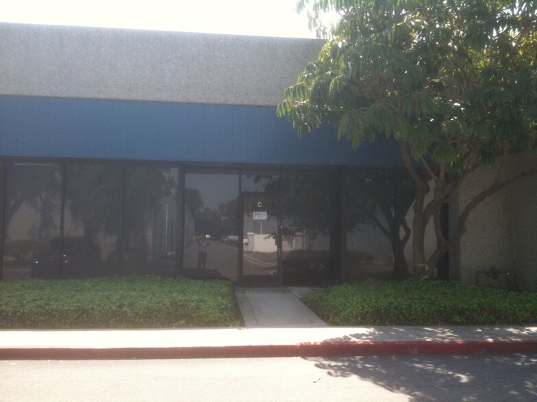 16600 Harbor Blvd, Fountain Valley, CA à louer - Photo de l’immeuble – Image 2 sur 6