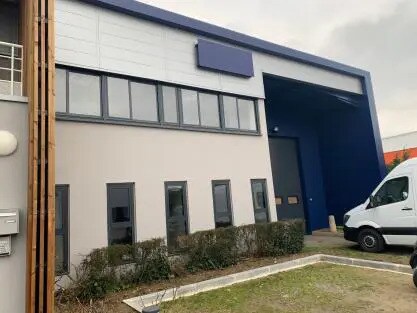 Industriel/Logistique dans SAINT-OUEN-L'AUMONE à louer - Photo de l’immeuble – Image 2 sur 19