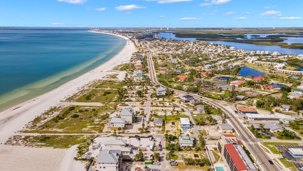 61 Flamingo St, Fort Myers, FL à vendre - Photo de l’immeuble – Image 2 sur 6