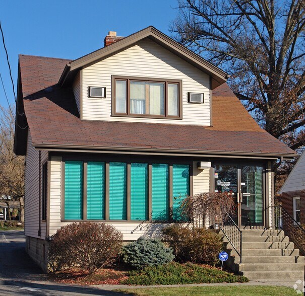 6112 Benneville St, Cincinnati, OH à vendre - Photo de l’immeuble – Image 2 sur 26