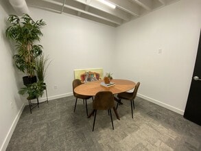 4201 Millersville Rd, Indianapolis, IN à louer Photo intérieure– Image 2 sur 3