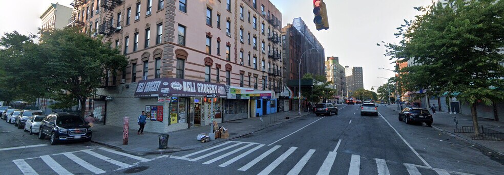 260 Brook Ave, Bronx, NY à louer - Photo de l’immeuble – Image 2 sur 2