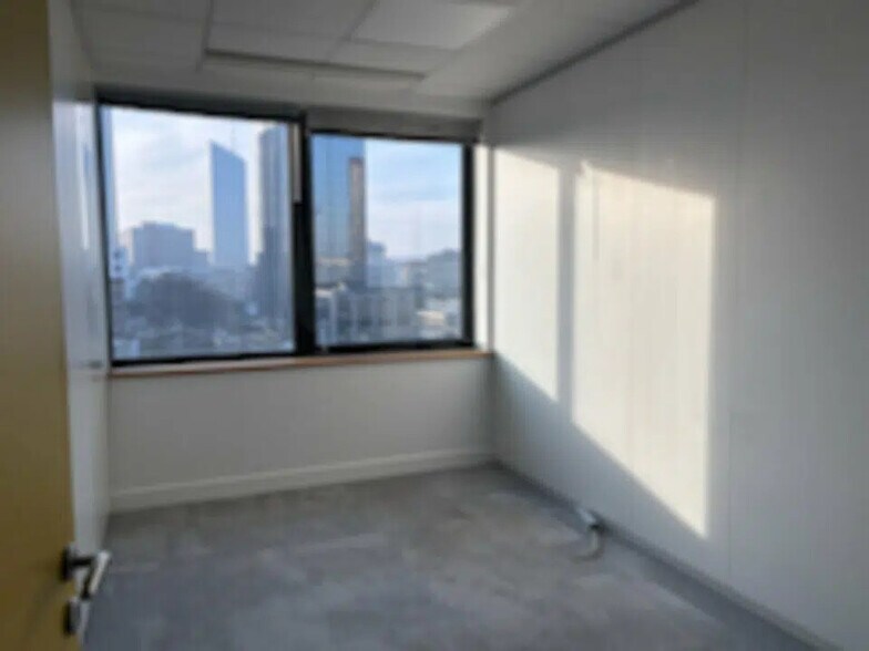 Bureau dans Lyon à louer - Photo de l’immeuble – Image 3 sur 10