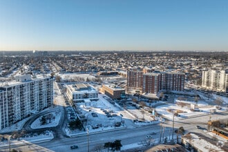8901 Golf Rd, Des Plaines, IL - Vue aérienne  vue de carte - Image1