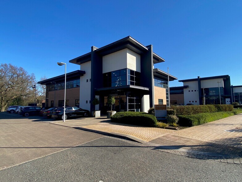 Oakwater Ave, Cheadle à louer - Photo de l’immeuble – Image 2 sur 7