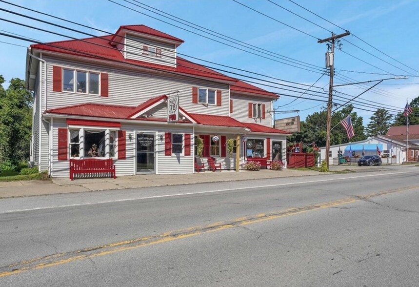 3974 Main St, Strykersville, NY à vendre - Photo de l’immeuble – Image 3 sur 47