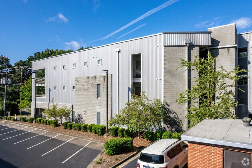 1600 Fulton Ave, Charlotte, NC à vendre - Photo de l’immeuble – Image 3 sur 6